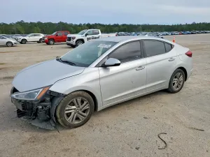 Hyundai Elantra 2.0L 4 2019