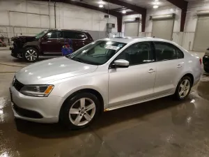 Volkswagen Jetta 2.0L 4 2011
