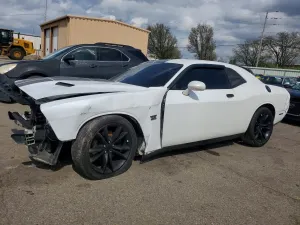 Dodge Challenger 5.7L 8 2016