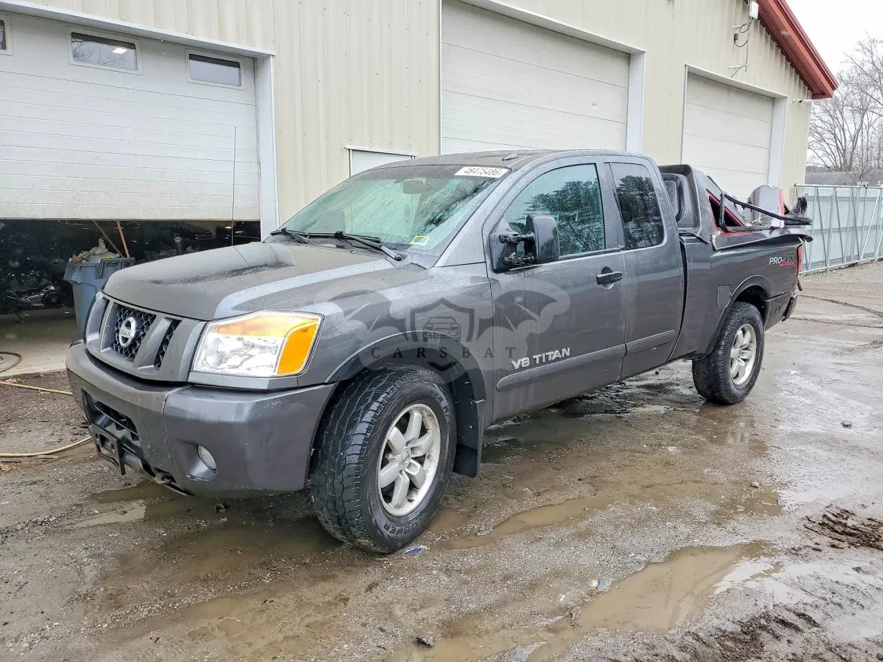 Nissan Titan 5.6L 8 2011