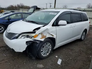 Toyota Sienna 3.5L 6 2012