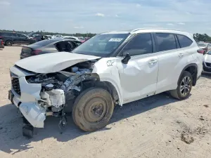 Toyota Highlander 2.4L 4 2024