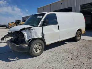 GMC Savana 4.8L 8 2007