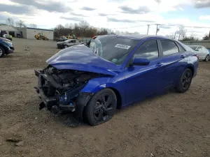 Hyundai Elantra 2.0L 4 2022