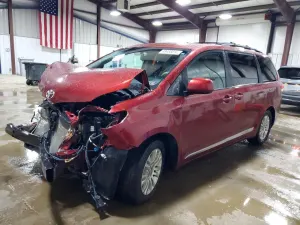 Toyota Sienna 3.5L 6 2011