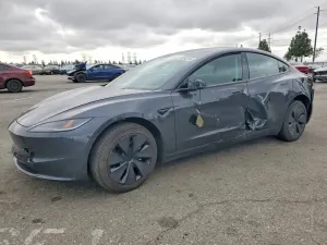 Tesla Model 3 2025