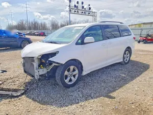 Toyota Sienna 3.5L 6 2018