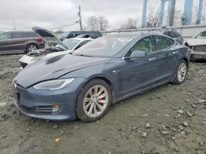 Tesla Model S 2018