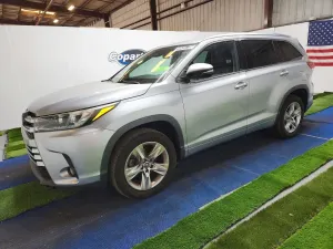 Toyota Highlander 3.5L 6 2018