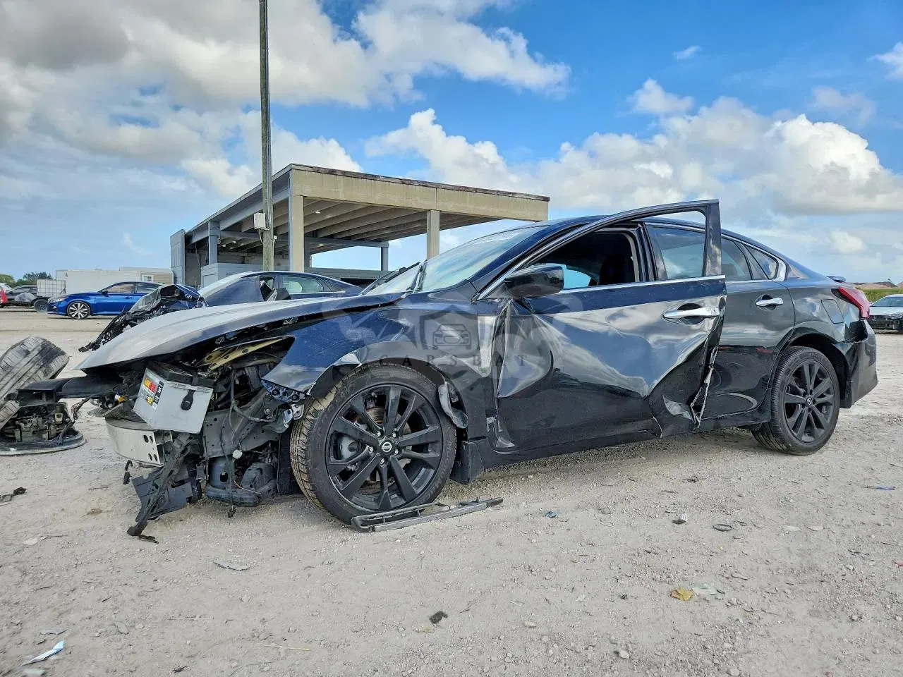 Nissan Altima 2.5L 4 2017