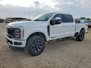 Ford F-250 6.7L 8 2023