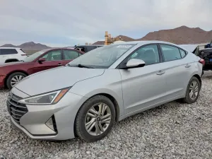 Hyundai Elantra 2.0L 4 2020
