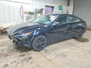 Hyundai Elantra 2.0L 4 2023
