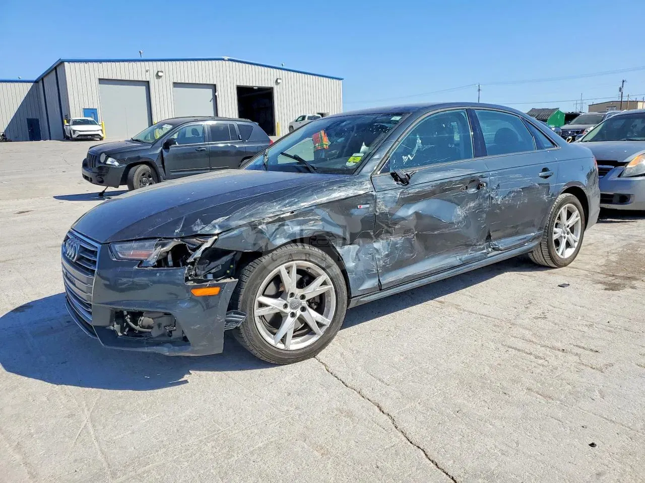 Audi A4 2.0L 4 2018