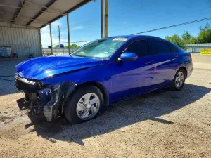 Hyundai Elantra 2.0L 4 2026