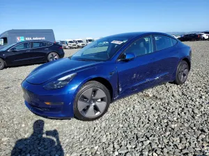 Tesla Model 3 2022