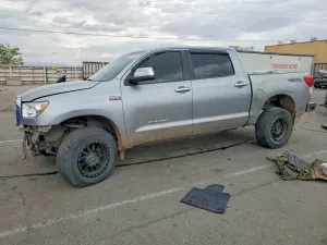 Toyota Tundra 5.7L 8 2012