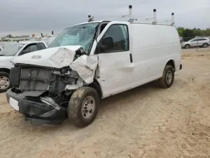 Chevrolet Express 6.0L 8 2020