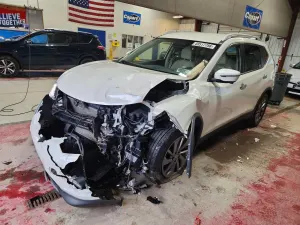 Nissan Rogue 2.5L 4 2016