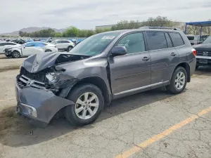 Toyota Highlander 3.5L 6 2013