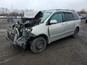 Toyota Sienna 3.3L 6 2005