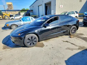 Tesla Model 3 2025