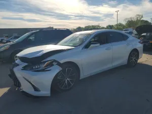 Lexus ES 3.5L 6 2023