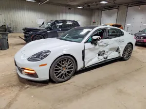 Porsche Panamera 3.0L 6 2018