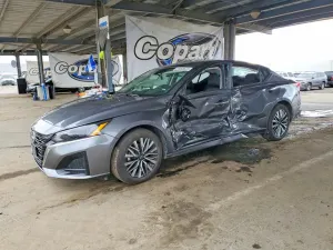 Nissan Altima 2.5L 4 2025