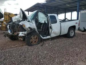 Chevrolet Silverado 1500 K1500 LT 5.3L 8 2013