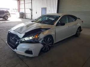 Nissan Altima 2.5L 4 2021