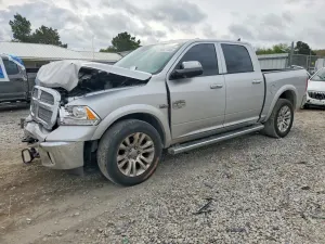 RAM 1500 5.7L 8 2017