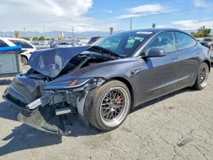 Tesla Model 3 2024