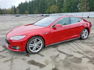 Tesla Model S 2015