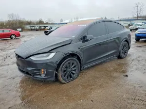 Tesla Model X 2021