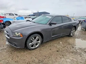 Dodge Charger 5.7L 8 2013