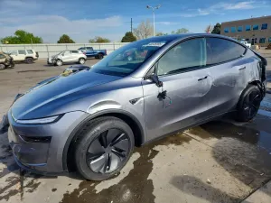 Tesla Model Y 2026
