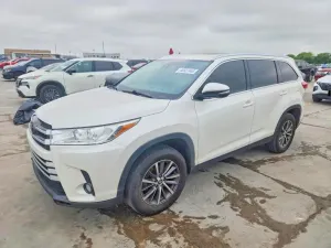 Toyota Highlander 3.5L 6 2019