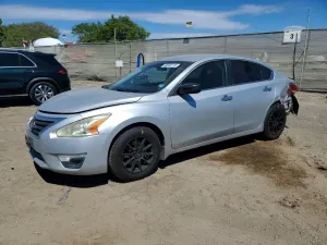 Nissan Altima 2.5L 4 2015