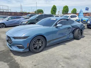 Ford Mustang 2.3L 4 2025