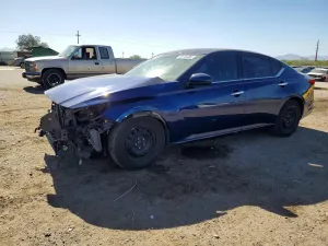 Nissan Altima 2.5L 4 2020