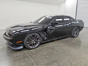 Dodge Challenger 6.4L 8 2016