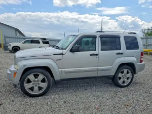 Jeep Liberty 3.7L 6 2012