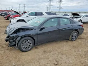 Hyundai Elantra 2.0L 4 2024
