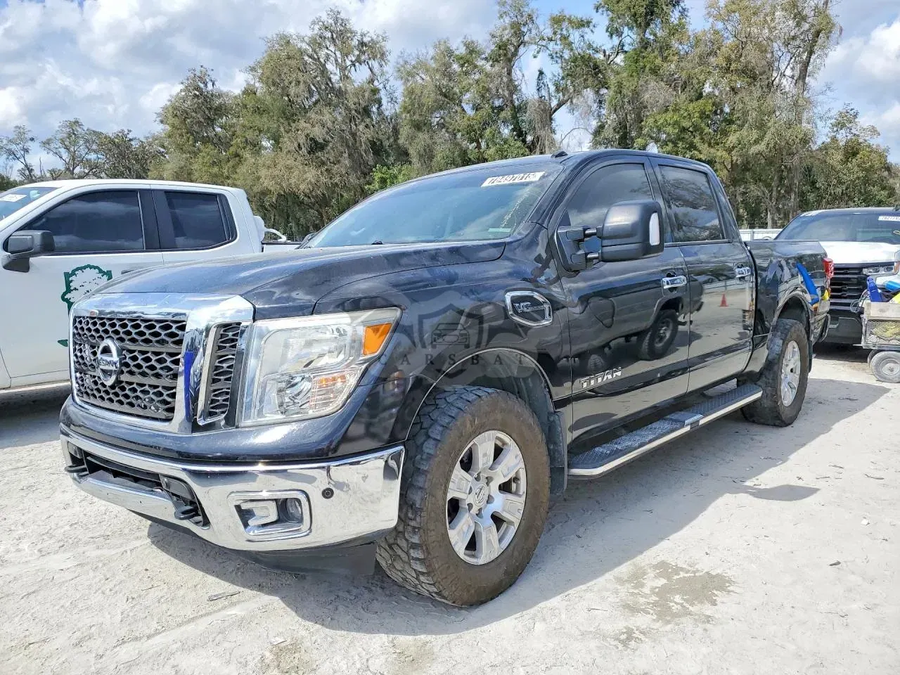 Nissan Titan 5.6L 8 2017