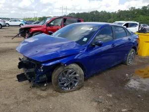 Hyundai Elantra 2.0L 4 2024