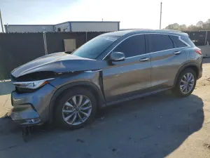 Infiniti QX50 2.0L 4 2021