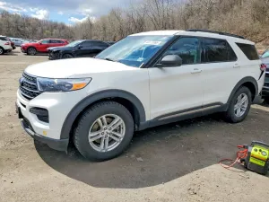 Ford Explorer 2.3L 4 2023