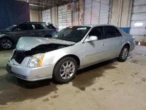 Cadillac DTS 4.6L 8 2010