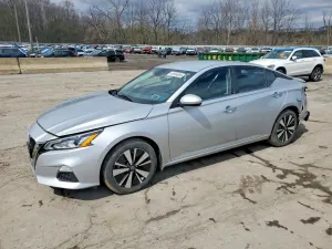 Nissan Altima 2.5L 4 2022